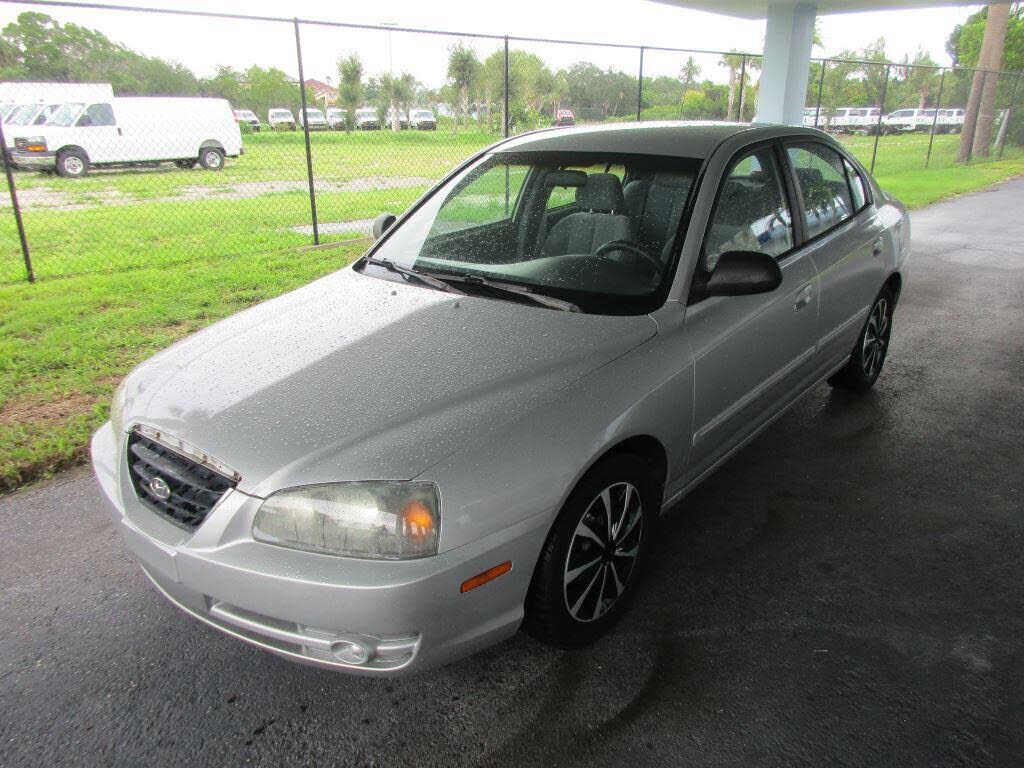 2004 HYUNDAI Elantra