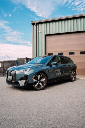 2023 BMW ix