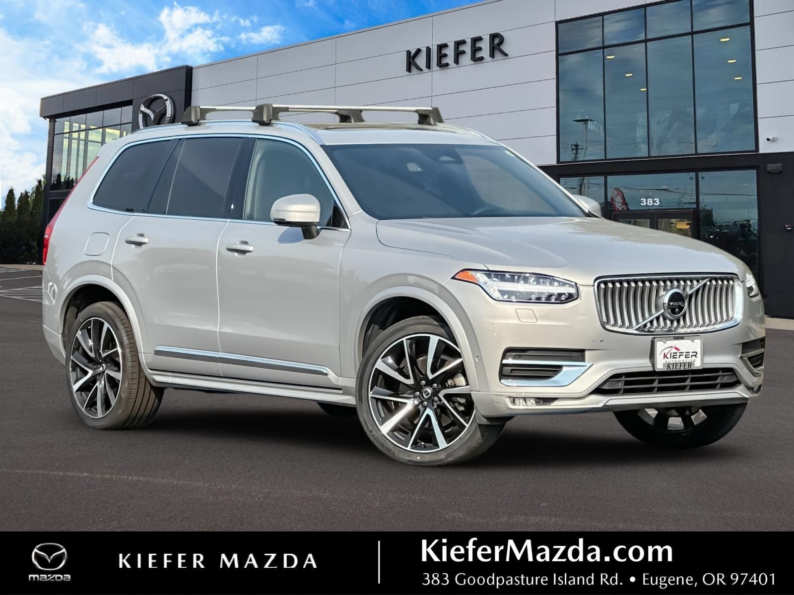 2023 VOLVO XC90