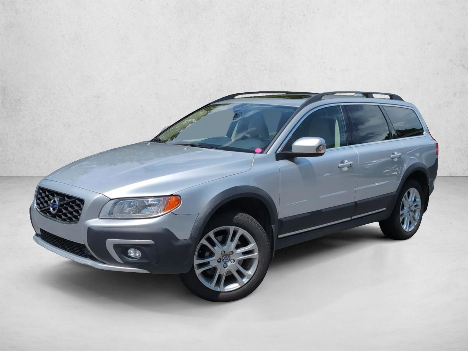 2016 VOLVO XC70