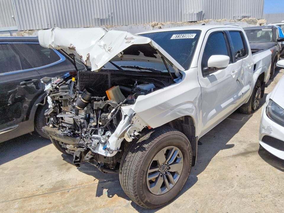 2025 NISSAN Frontier