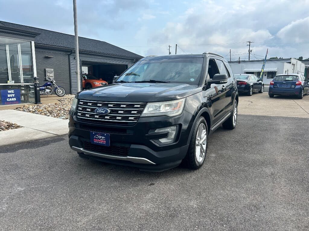 2016 FORD Explorer