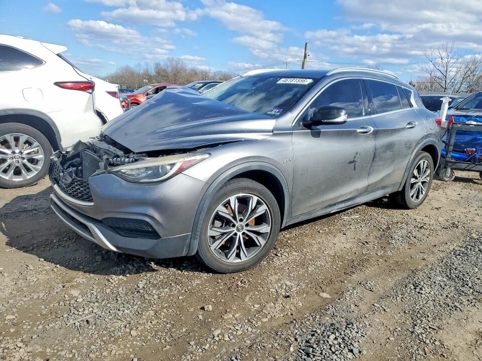 2017 INFINITI QX30