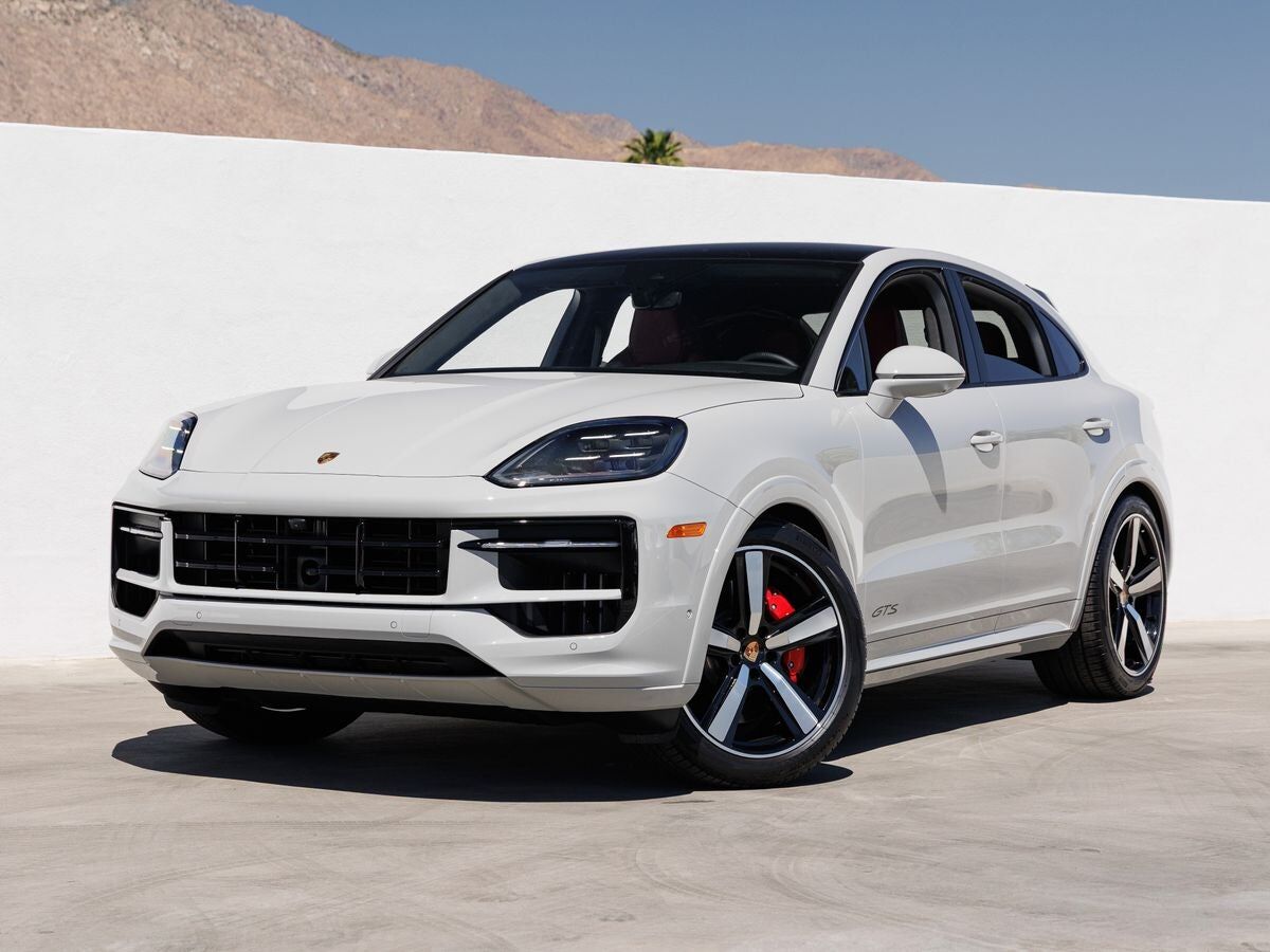 2026 PORSCHE Cayenne