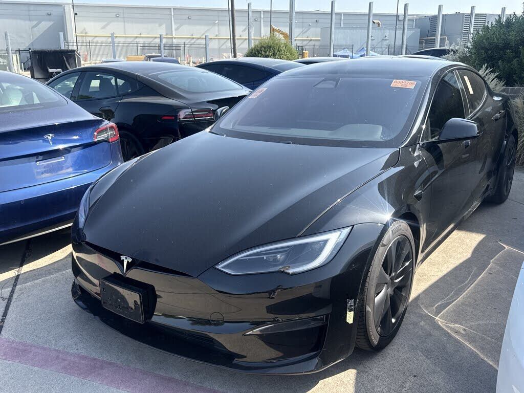 2024 TESLA Model S
