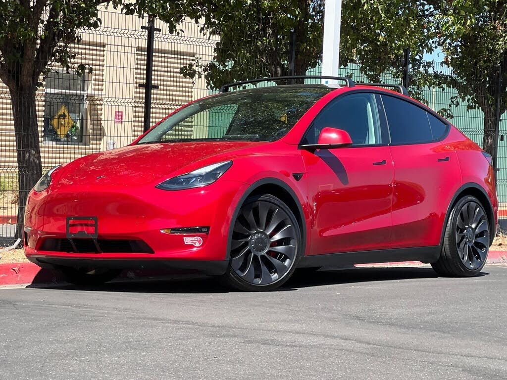 2023 TESLA Model Y