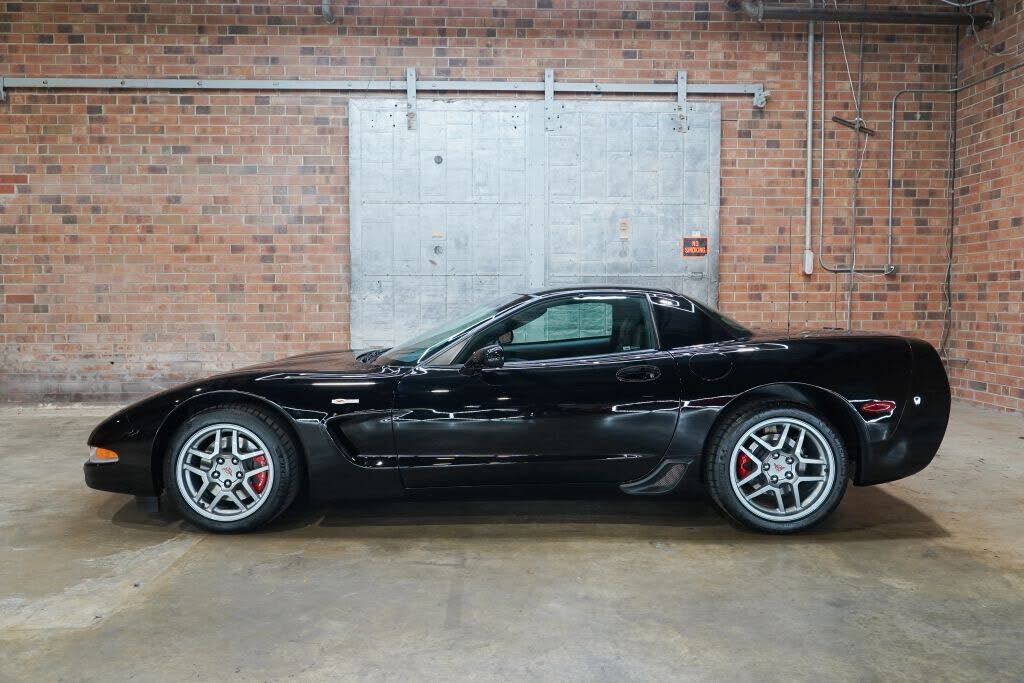 2004 CHEVROLET Corvette