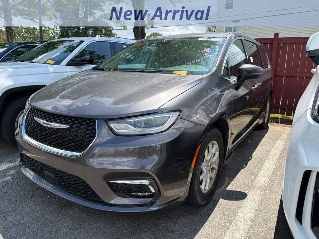 2023 CHRYSLER Pacifica