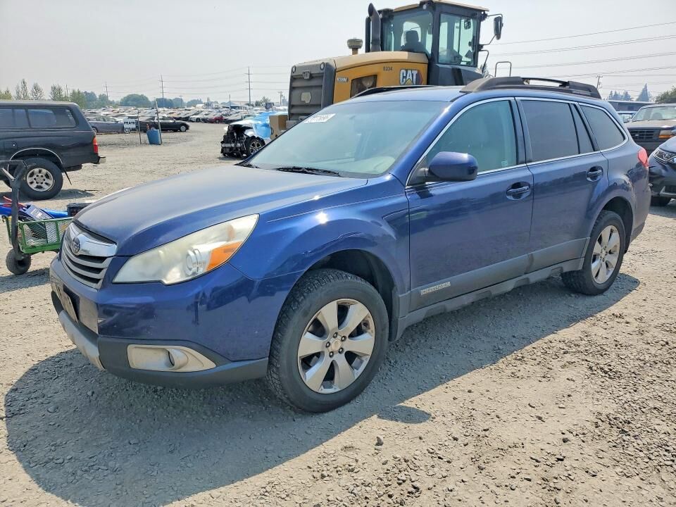 2011 SUBARU Outback