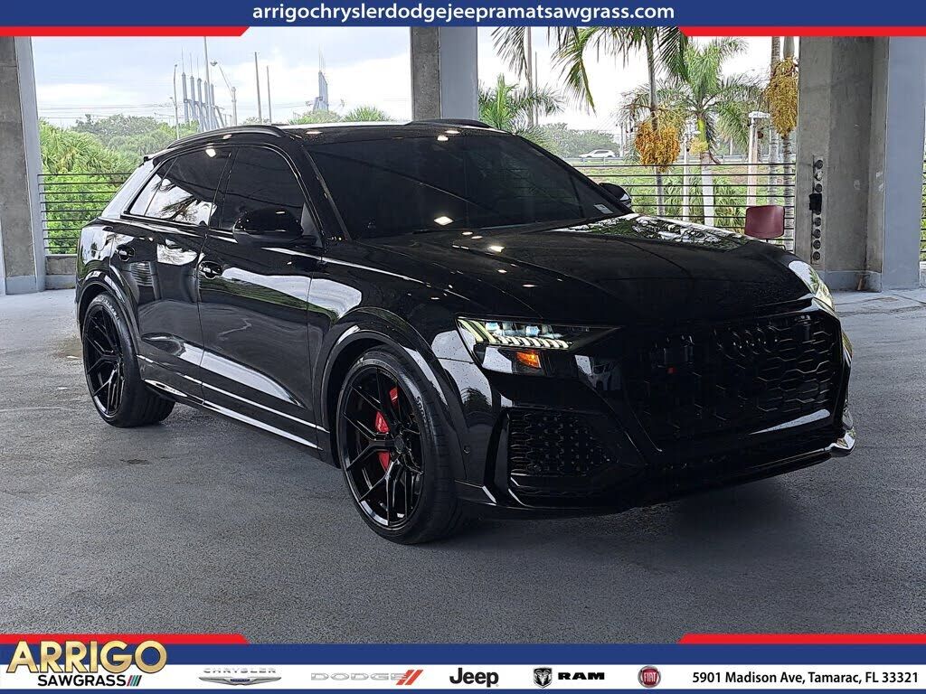 2024 AUDI RS Q8