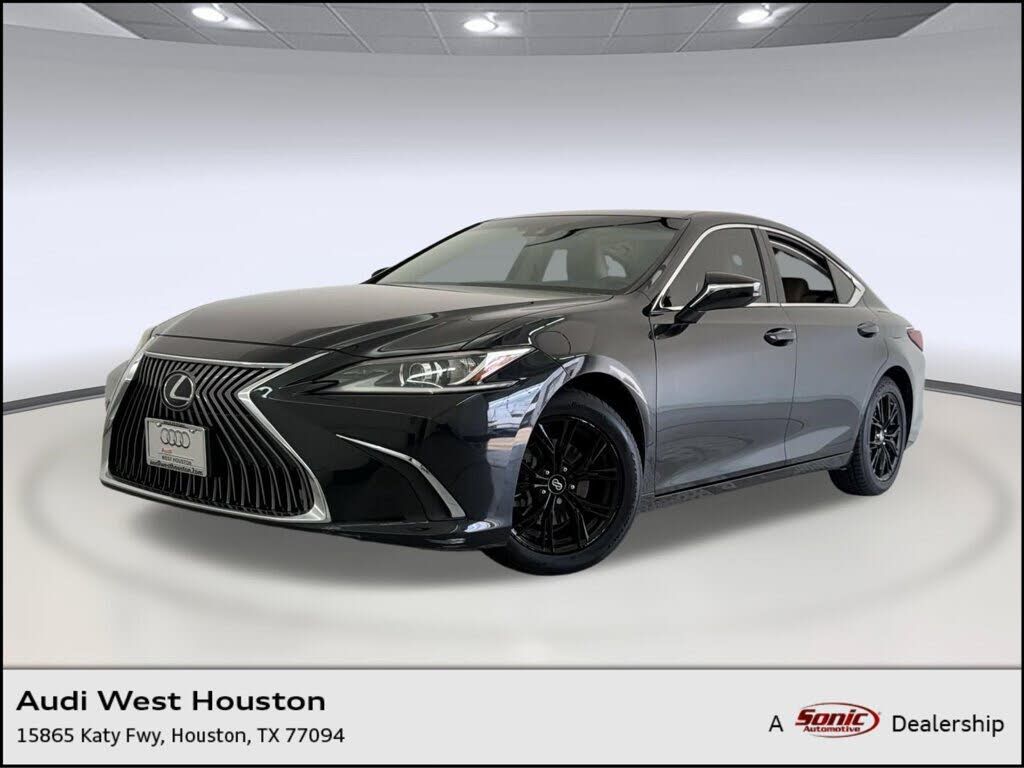 2019 LEXUS ES
