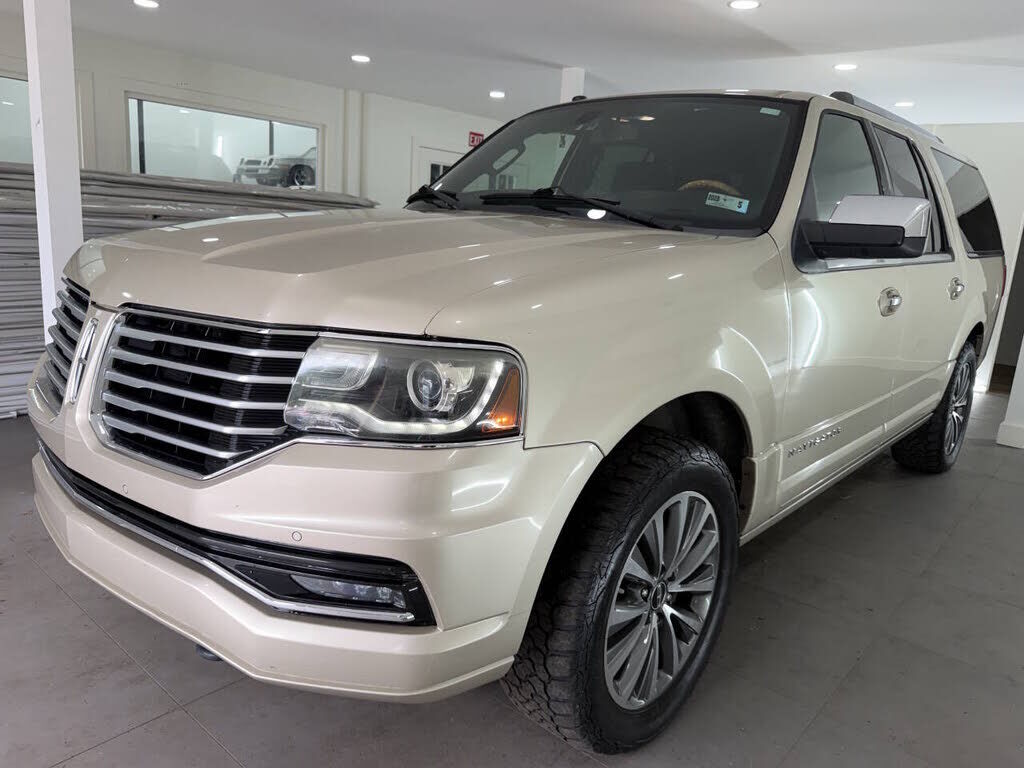 2017 LINCOLN Navigator L