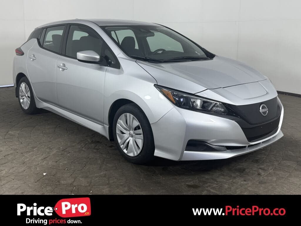2025 NISSAN Leaf