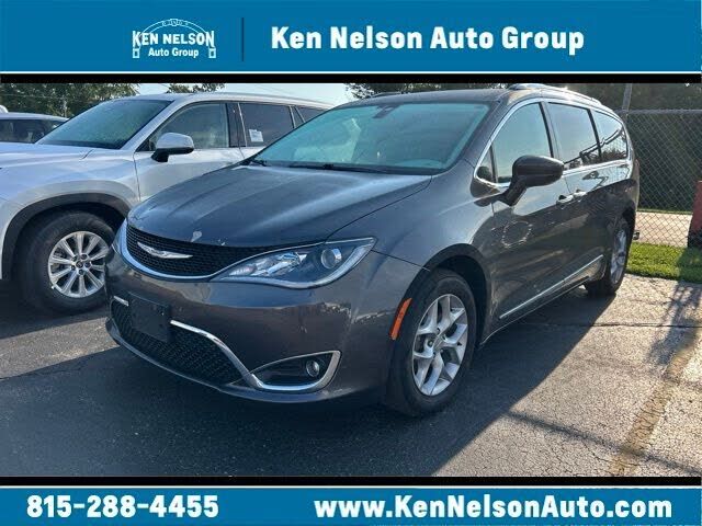 2019 CHRYSLER Pacifica