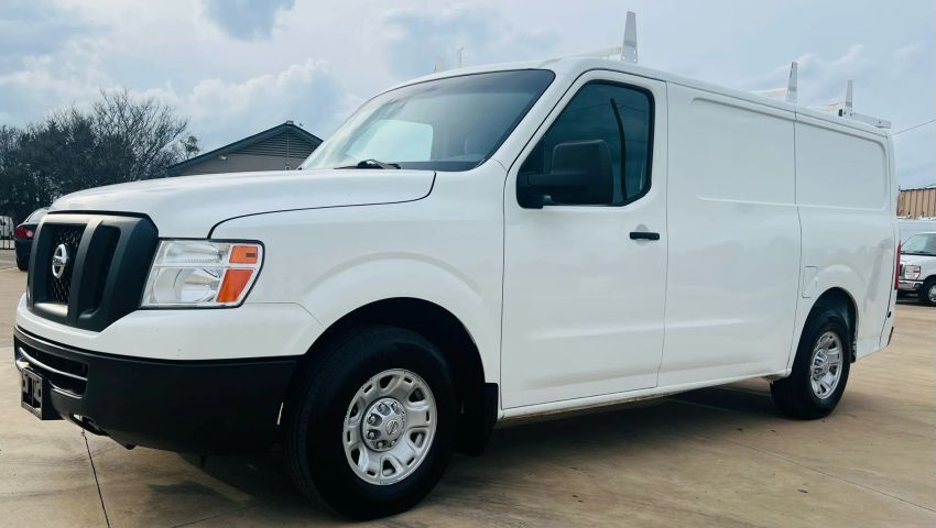 2018 NISSAN NV