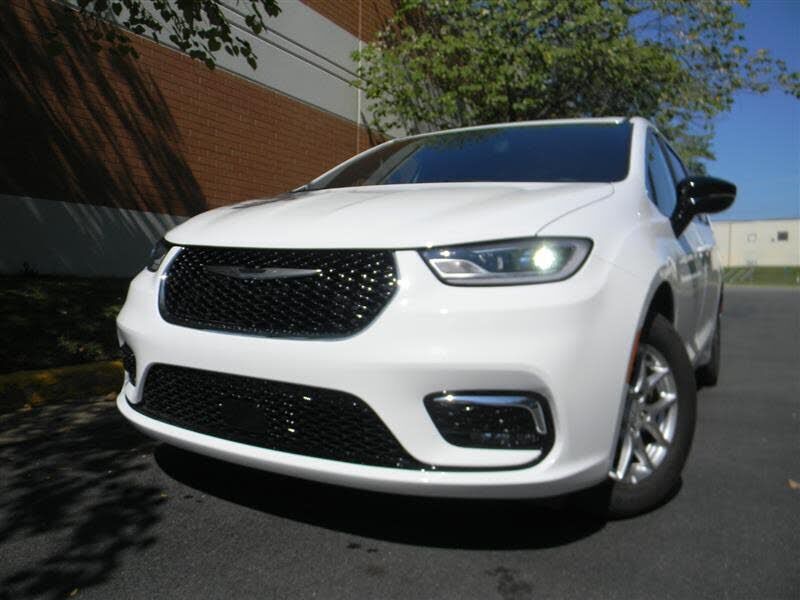 2026 CHRYSLER Pacifica