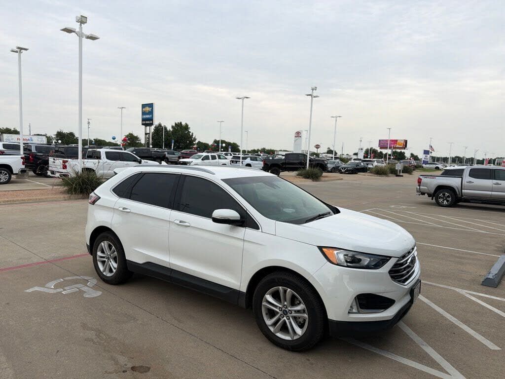 2020 FORD Edge