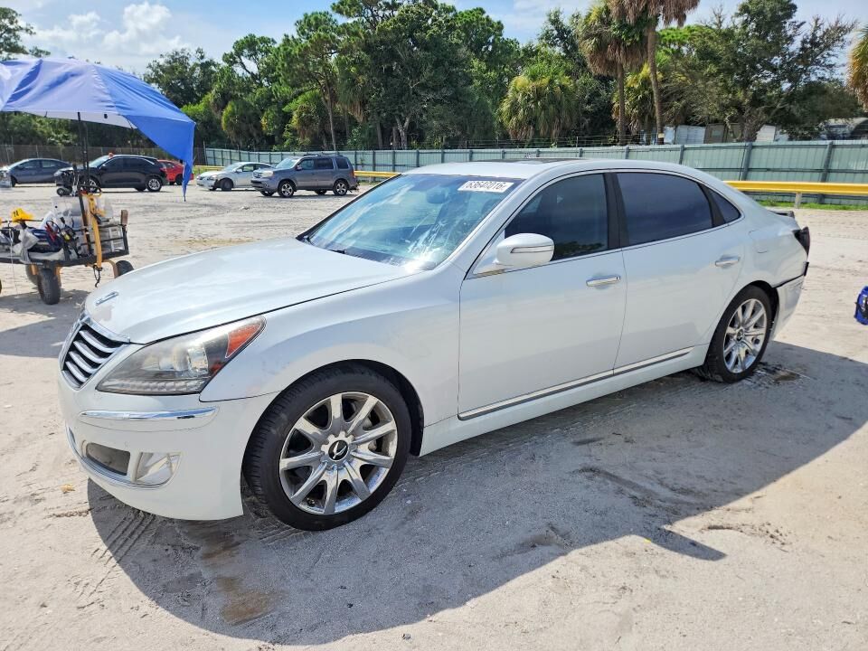2013 HYUNDAI Equus