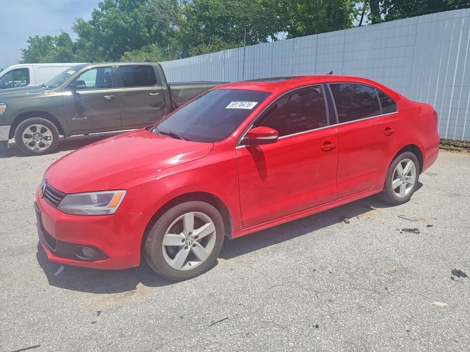2012 VOLKSWAGEN Jetta