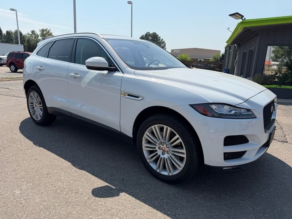 2018 JAGUAR F-Pace