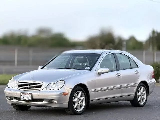 2004 MERCEDES-BENZ C-Class