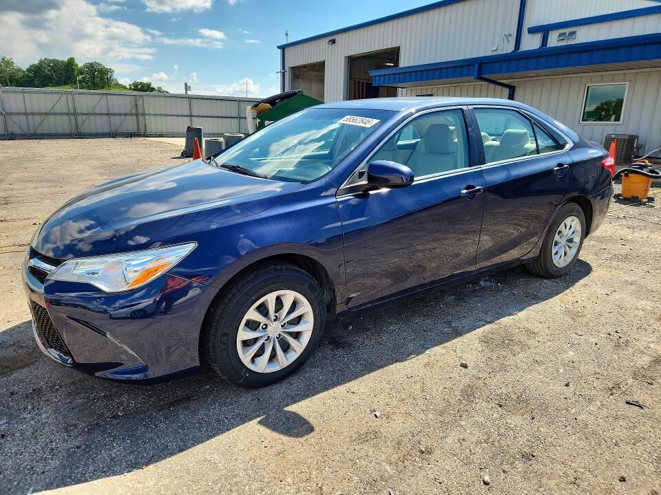 2017 TOYOTA Camry