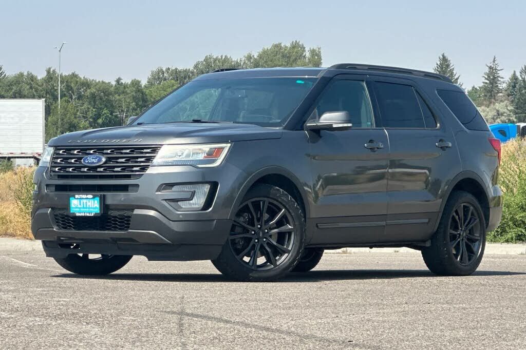 2017 FORD Explorer