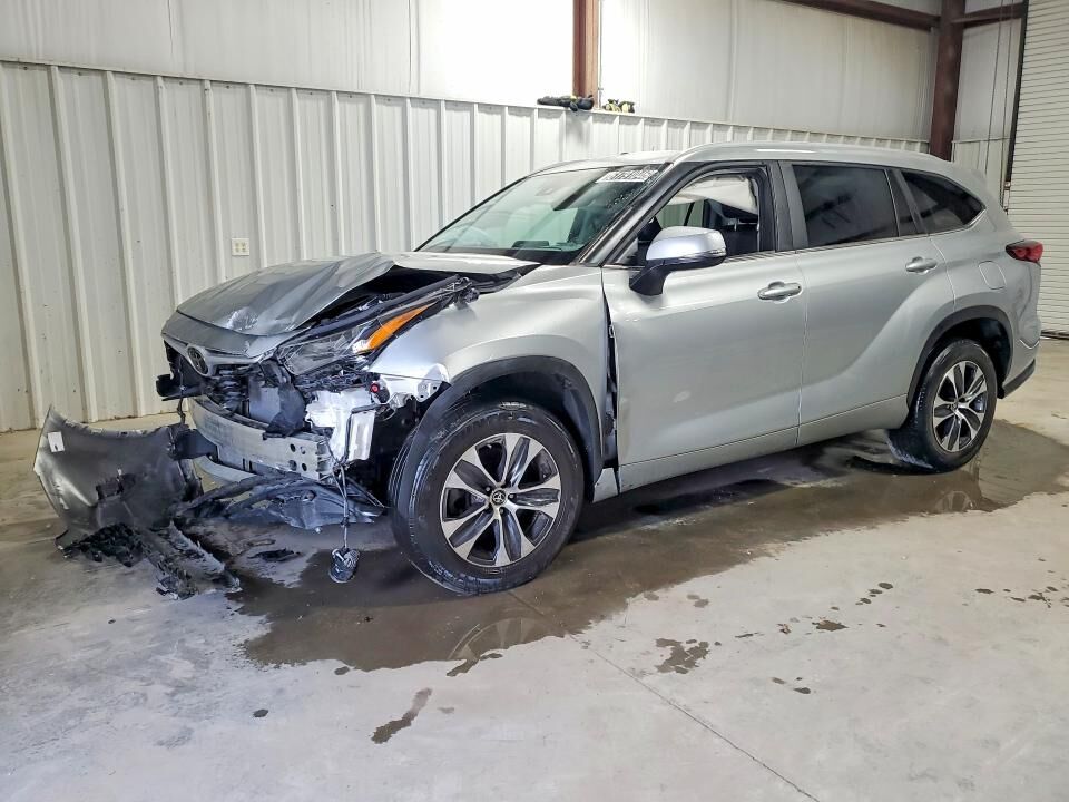 2023 TOYOTA Highlander