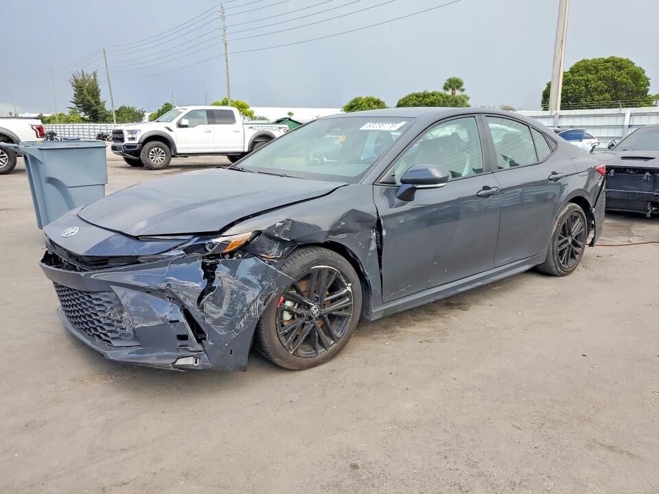 2025 TOYOTA Camry