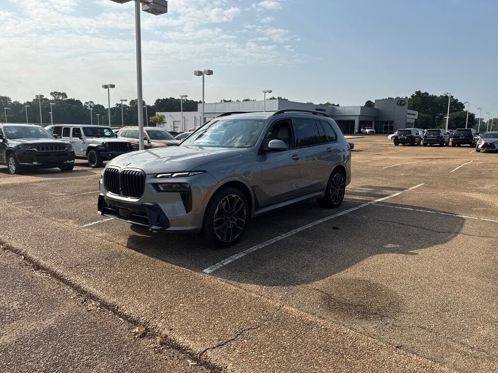 2024 BMW X7