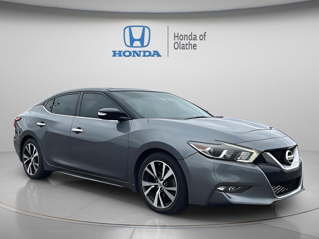 2017 NISSAN Maxima