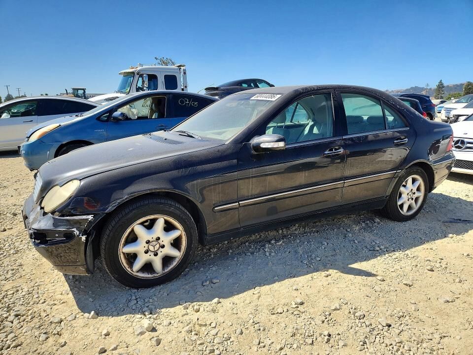 2003 MERCEDES-BENZ C-Class