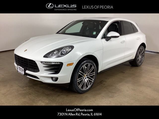 2016 PORSCHE Macan