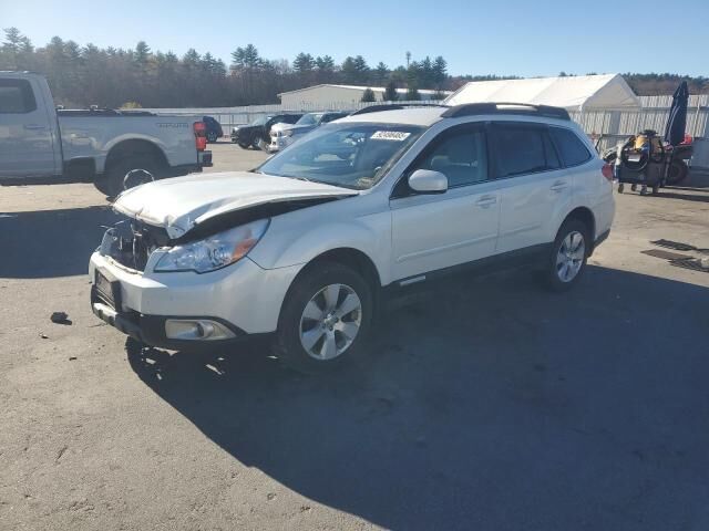 2011 SUBARU Outback