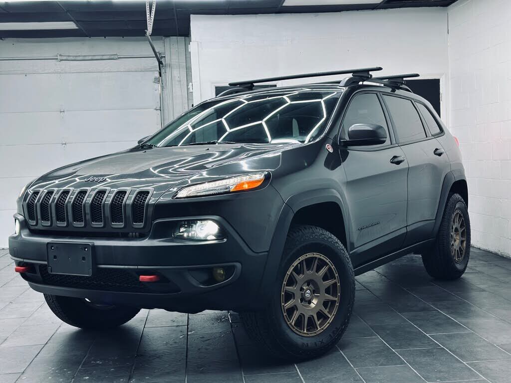 2017 JEEP Cherokee
