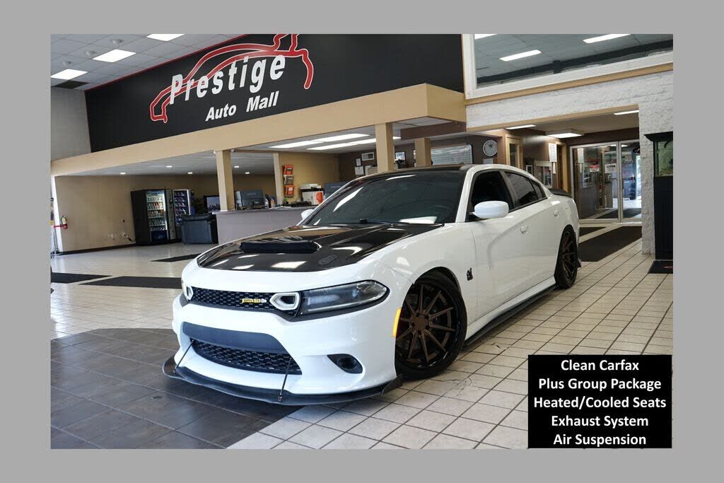 2020 DODGE Charger