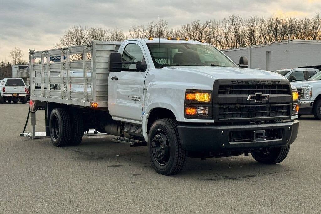 2024 GMC Silverado Medium Duty