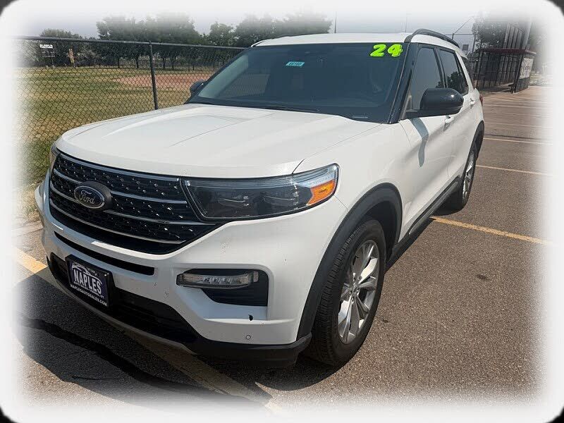 2024 FORD Explorer