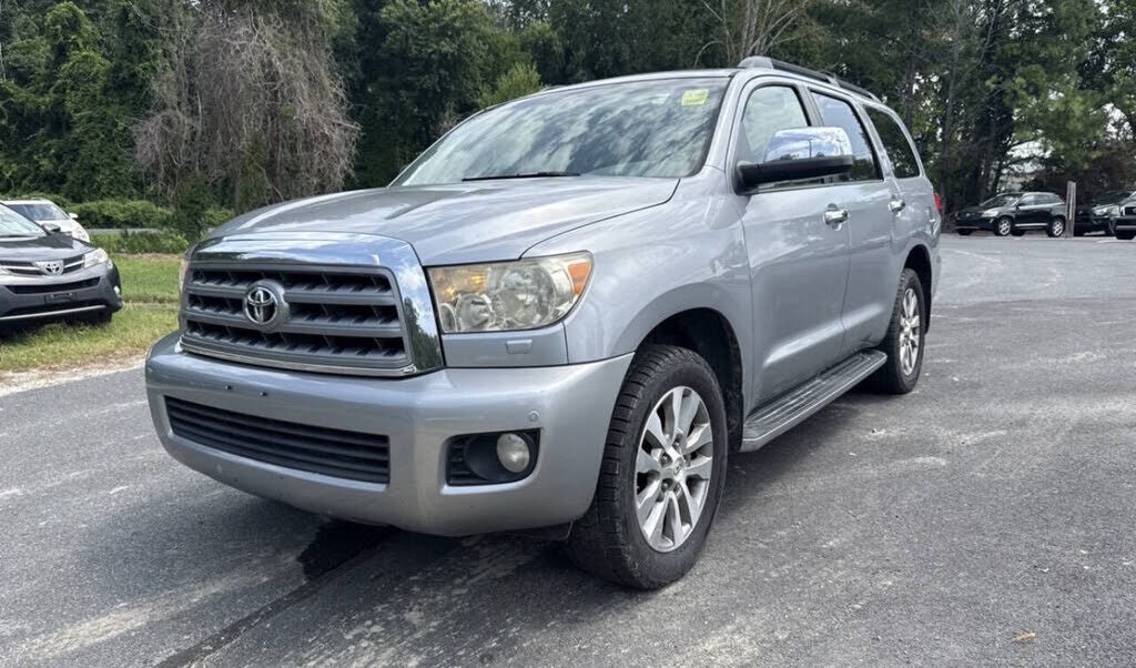 2010 TOYOTA Sequoia