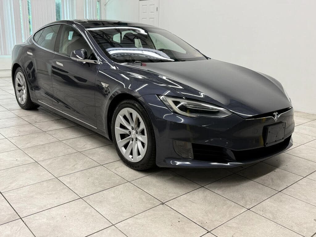 2016 TESLA Model S