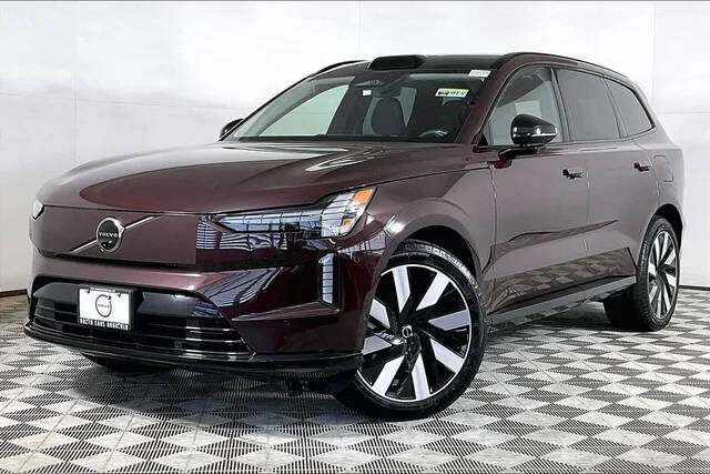 2025 VOLVO EX90