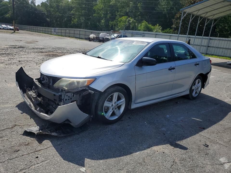 2013 TOYOTA Camry