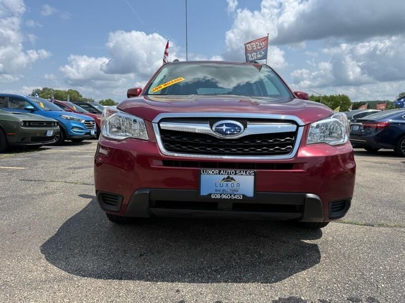 2016 SUBARU Forester