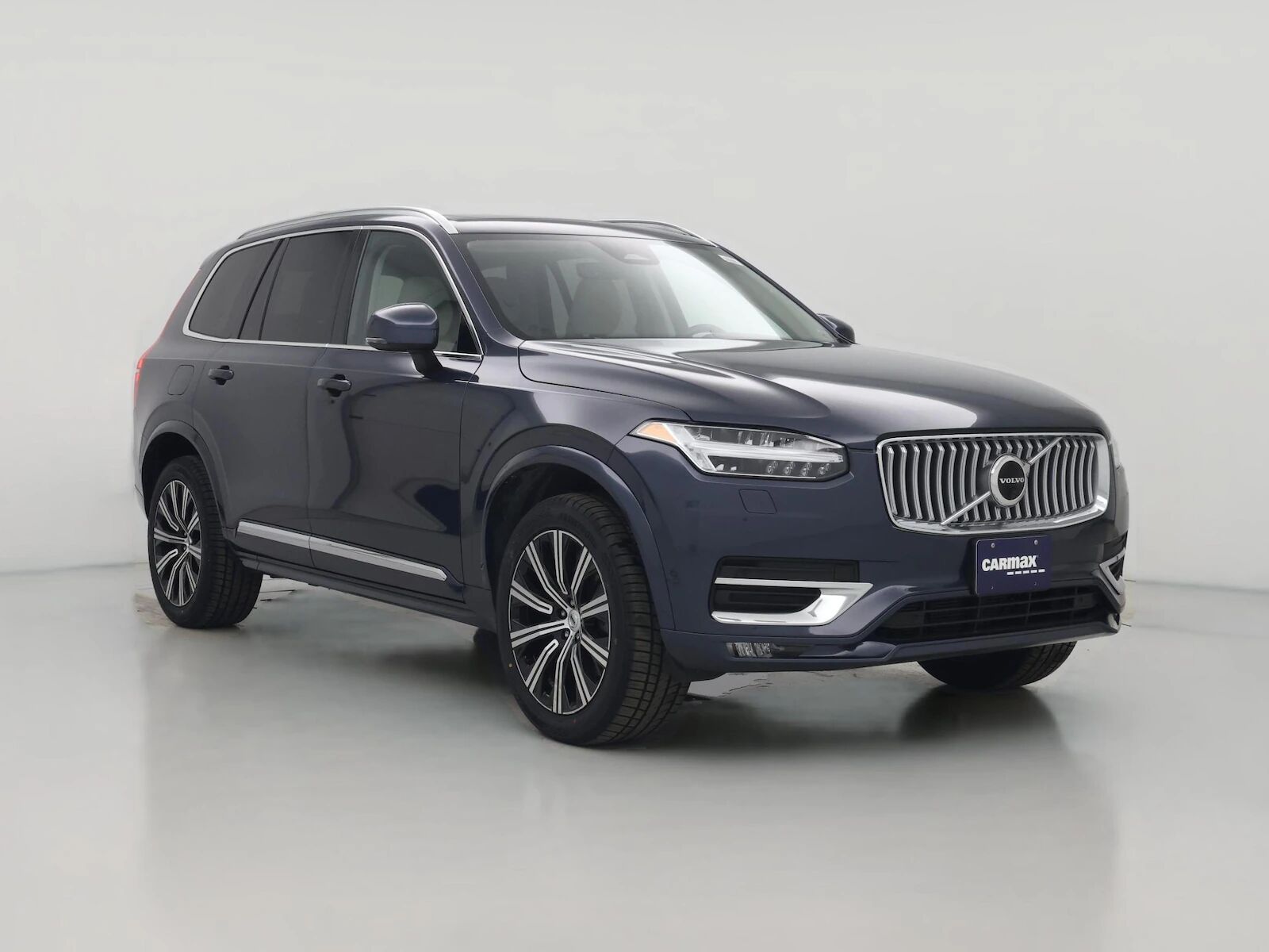 2023 VOLVO XC90