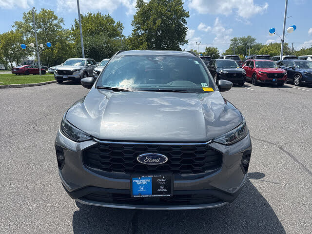 2025 FORD Escape