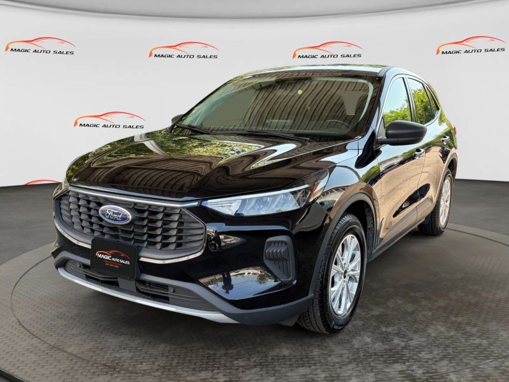 2023 FORD Escape
