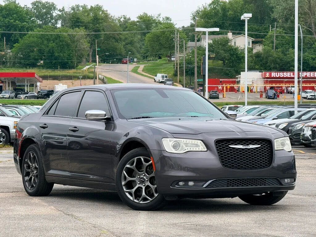 2016 CHRYSLER 300