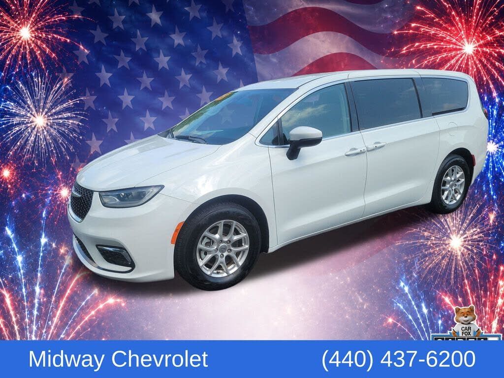 2023 CHRYSLER Pacifica