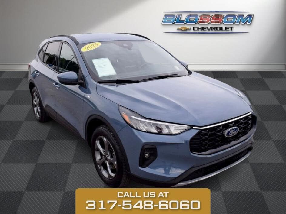 2025 FORD Escape