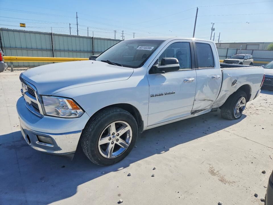 2011 DODGE Ram